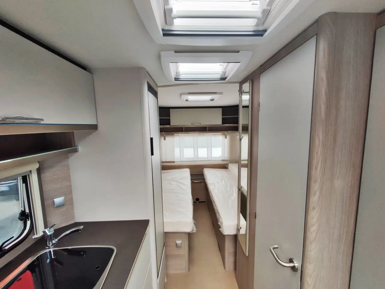 obytný príves Bürstner Premio Limited 530 TL 1700 kg